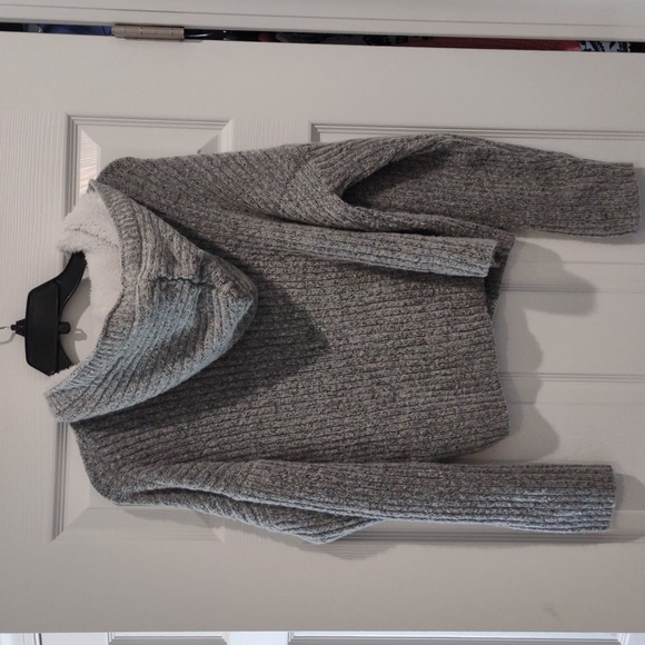 Women's Size Large Sweater Bundle - Picture 9 of 9